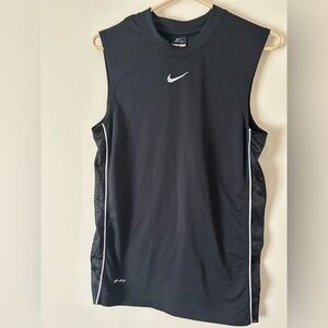 Nike Men's black muscle basketball workout shirt  size small